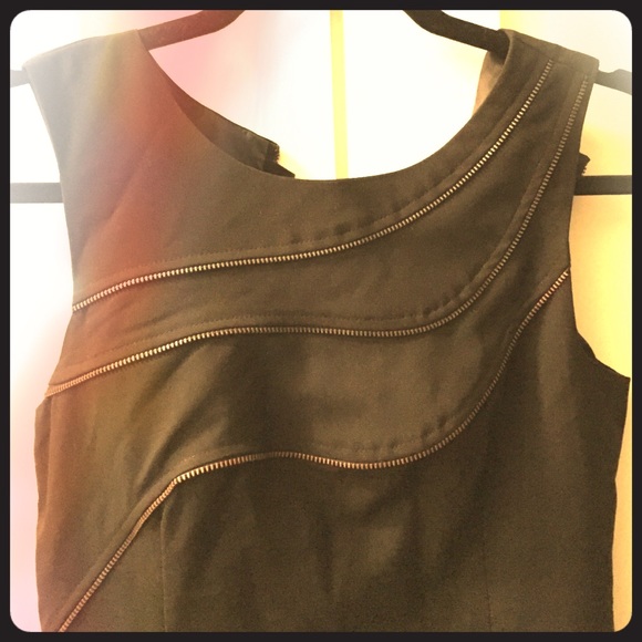 Zipper detail LBD