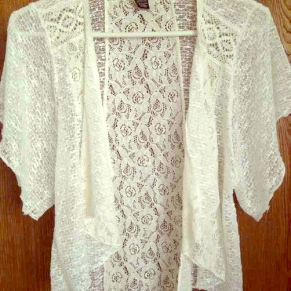 Kimono white lace