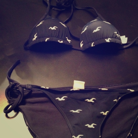 hollister bathing suit