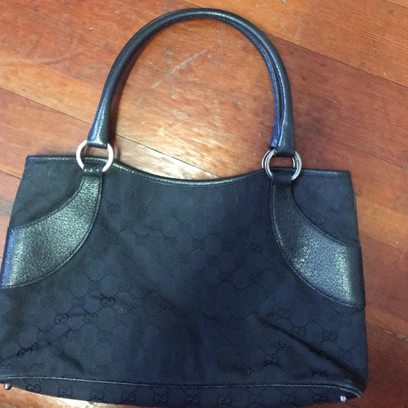 Authentic black Gucci bag