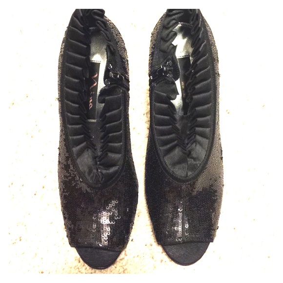 Mia New York black sequin heels