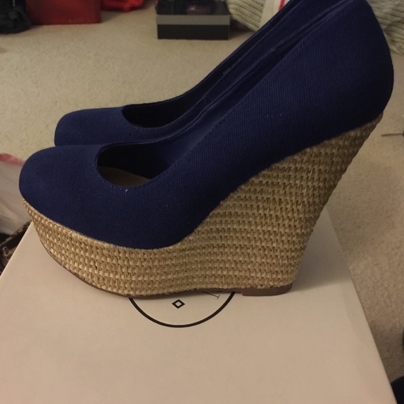 Steve Madden wedges