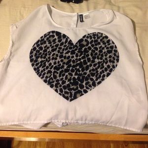 White and black H&M heart t-shirt