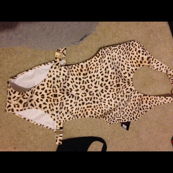 Brand new vs monokini