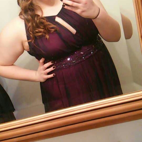 Dark Purple Cocktail Dress. - Picture 1 of 1