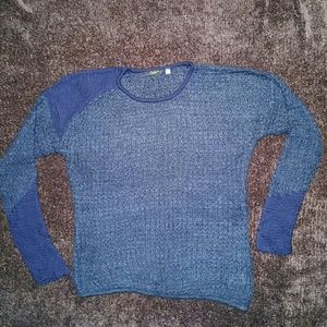 🎈🎈Beautiful Royal Blue Mesh Knit Sweater🎈🎈