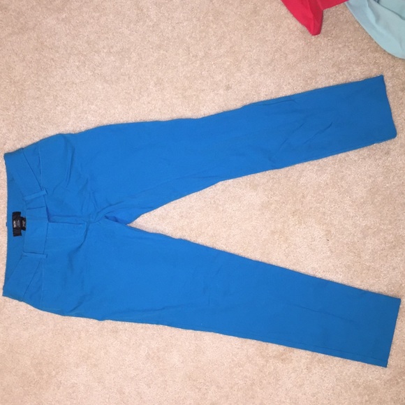 Dress capris- ALSO HAVE SEA GREEN AND RED