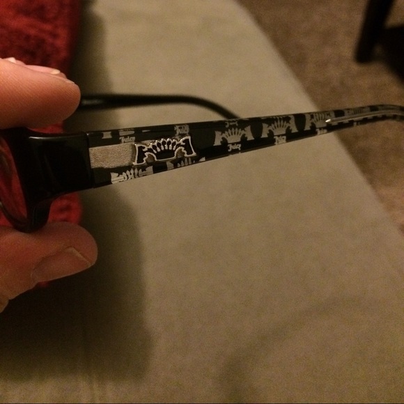 Sold on mercuri - Picture 3 of 3