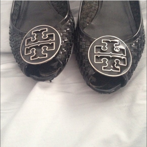 Authentic Tory Burch Shoes Size 8.5 - Picture 2 of 3