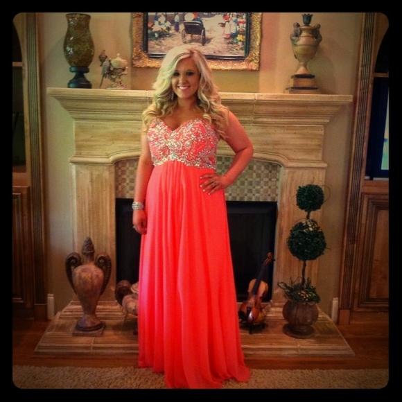 PROM DRESS! - Picture 1 of 4