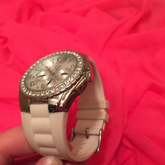 💠Guess💠white watch with rhinestones - Picture 3 of 4