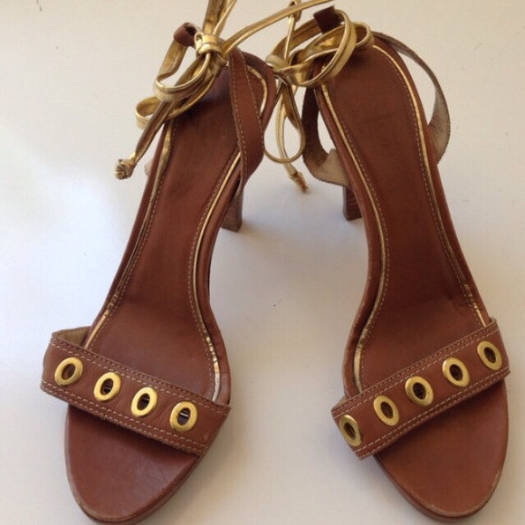 COACH STRAPPY BROWN LEATHER SANDALS - Picture 2 of 4