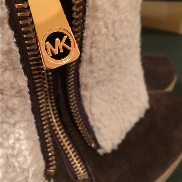 Authentic NWOT never worn suede brown boots
