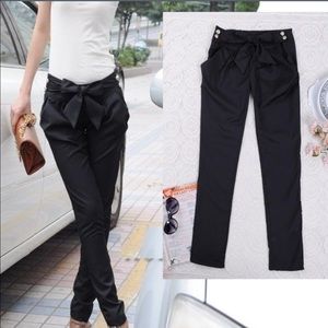 Black Skinny Trousers with Bow Tie and Pockets