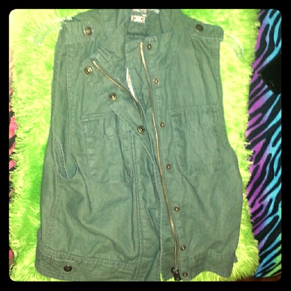 Aeropostale Military style green jacket