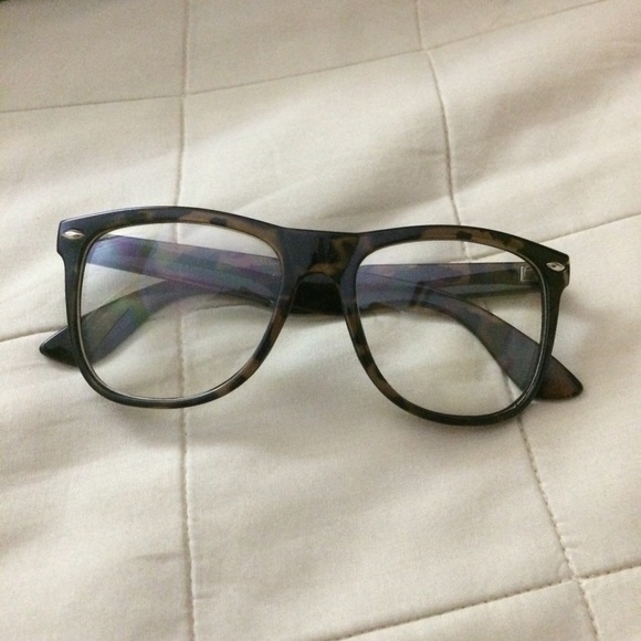 urban outfitters glasses