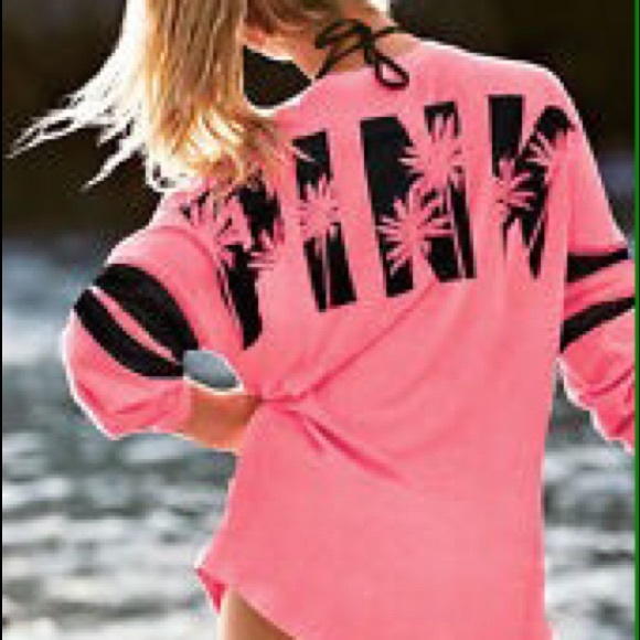 💢Traded with another💢!!! New VS varsity crew