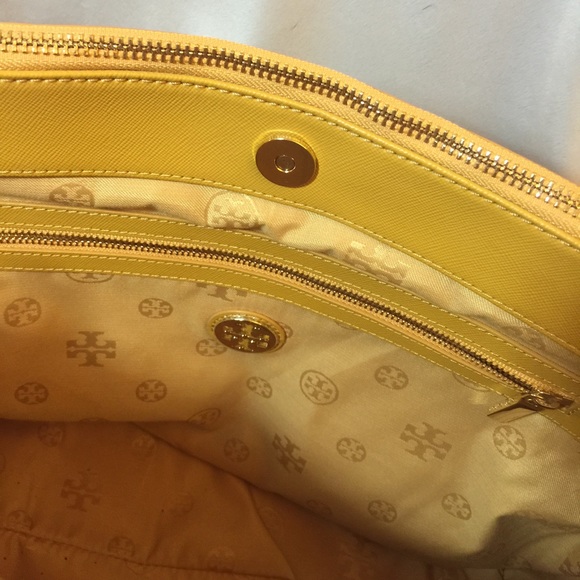Tory Burch Double Zip Tote (#J101) - Picture 3 of 3