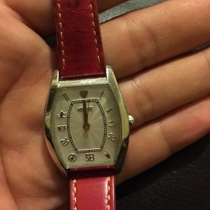 ‼️‼️Moschino Vent Age Red leather Watch