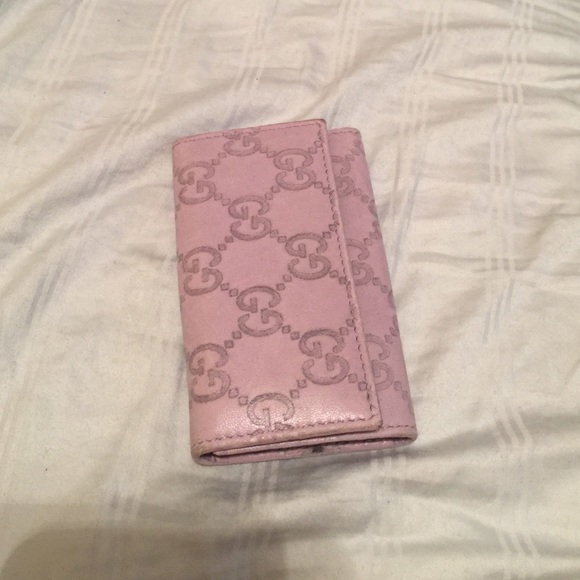 ⛔️on hold for burymeinpurple⛔️Gucci key wallet