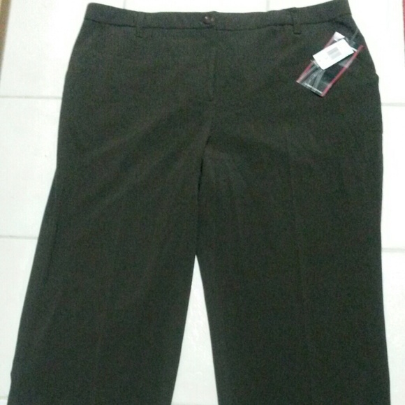 NEW Chocolate Brown Larry Levine Slendering Pants