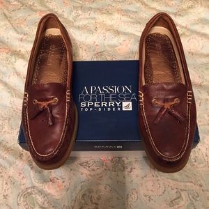 Sperry Loafers, NWT