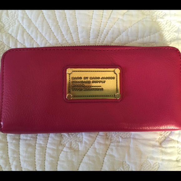 Marc by Marc Jacobs Clutches & Wallets - Marc by Marc Jacobs zip around continental wallet