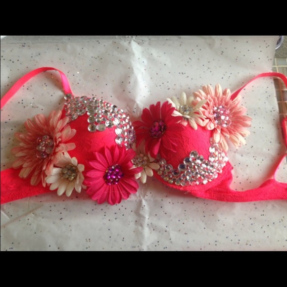 Pink Zig Zag Rave Bra!