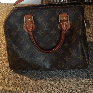 Louis Vuitton Speedy 25