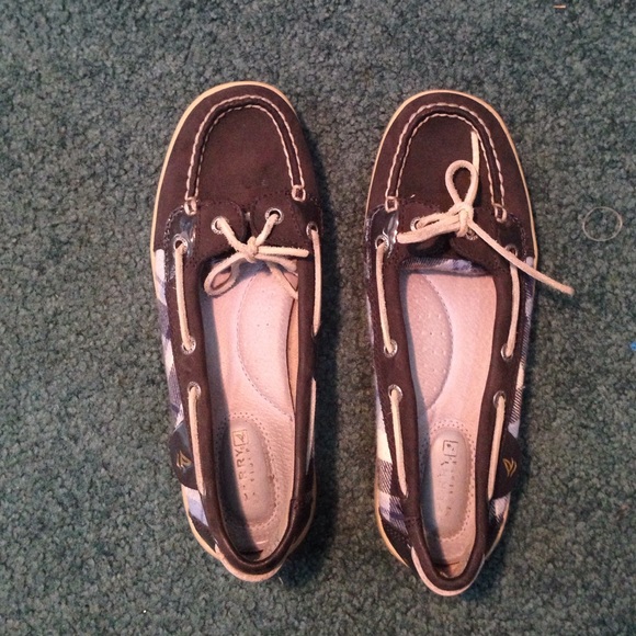 navy blue sperrys