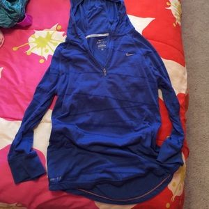 Nike Dri-Fit, Blue quarter sleeve pullover