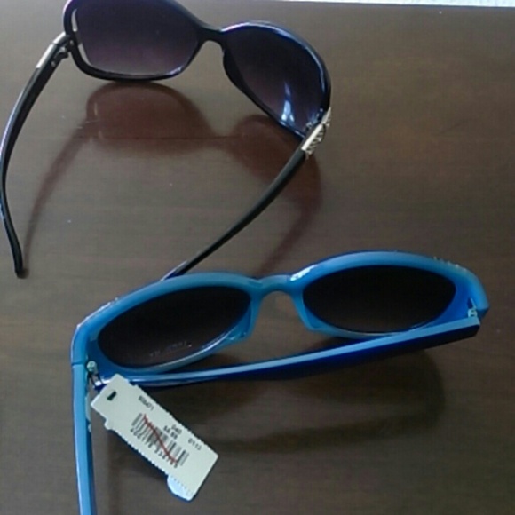 2 pairs sunglasses - Picture 3 of 3