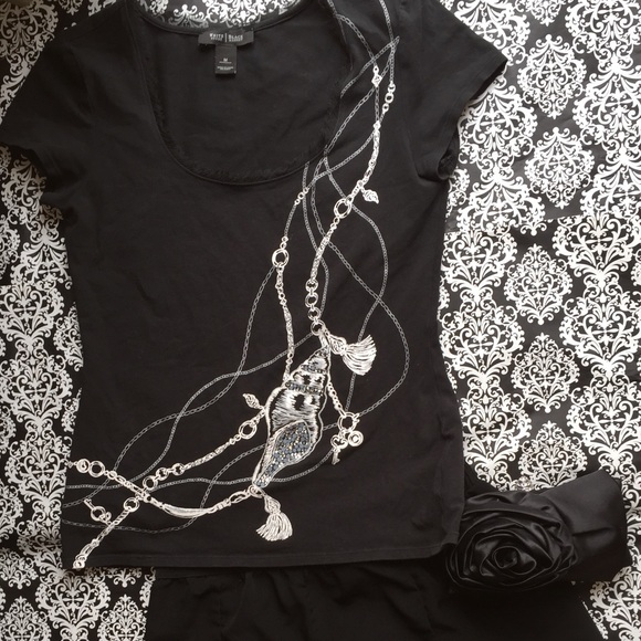 NWOT embellished short sleeve size Medium