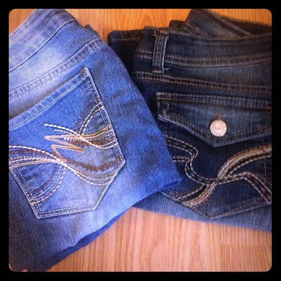 2 LEI Jeans. 13s