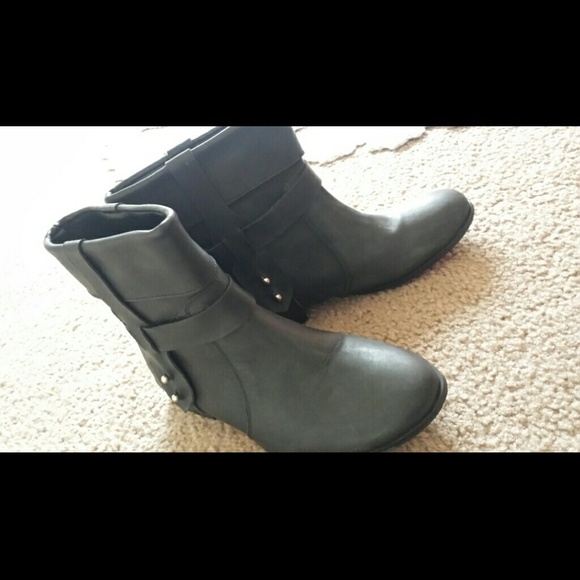 Ecote boots close ups