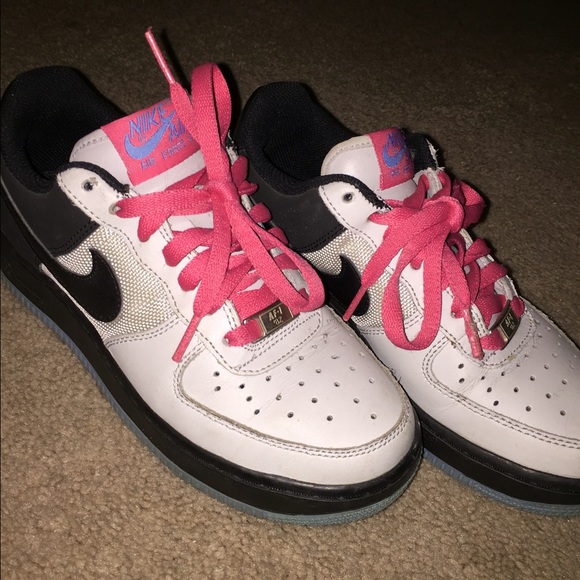 Nike Air Force ones low