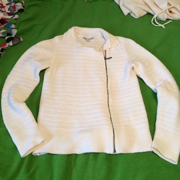 Zip up sweater