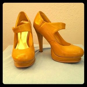Forever 21 yellow high heels