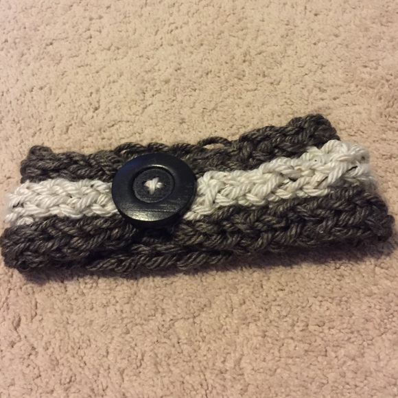 Hand knit headband