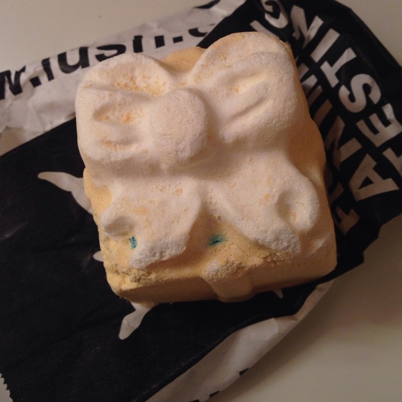 Lush Other - Lush Limited Edition Golden Wonder 🎁