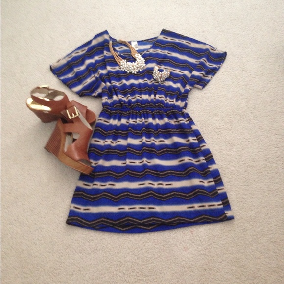 Francesca's blue dress