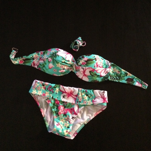 Brand new swim suit!