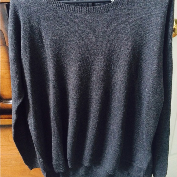H&M pullover over crewneck