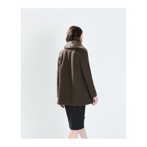 Zara Jackets & Coats - ๐ธ zara wool coat with detachable fur collar ๐ธ Zara Jackets & Coats - ๐ธ zara wool coat with detachable fur collar ๐ธ