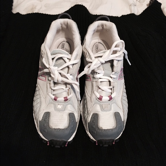 Running shoes