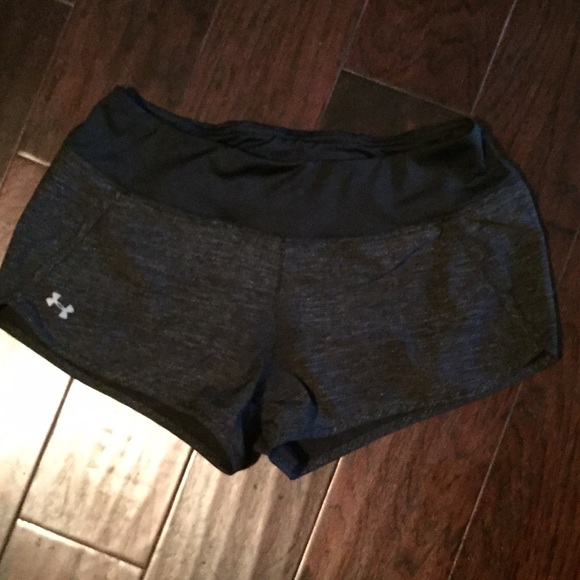 Black and silver Under Armour shorts
