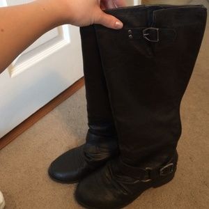 Black boots