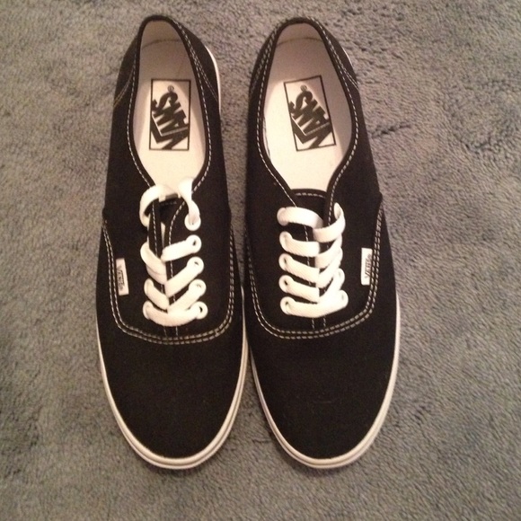black and white vans