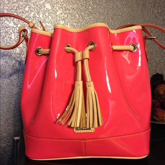 🆕Dooney & Brourke handbag‼️ - Picture 2 of 4