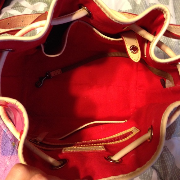 🆕Dooney & Brourke handbag‼️ - Picture 4 of 4